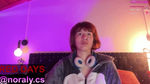 Snapshot of hey_noraly chatting on November 4, 2025, 4:00 am Noraly online show from November 4, 2025, 4:00 am