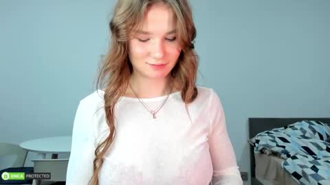 Snapshot of hey_tyankaaaa chatting on September 19, 2025, 11:05 pm Bella 3 online show from September 19, 2025, 11:05 pm