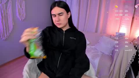 Snapshot of heyalena chatting on January 16, 2026, 6:50 am heyalena online show from January 16, 2026, 6:50 am