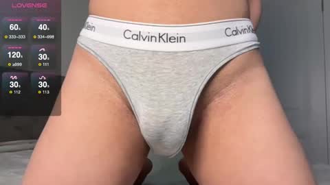 Snapshot of heyalena chatting on February 12, 2026, 11:49 am heyalena online show from February 12, 2026, 11:49 am