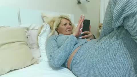 Heyheygrey online show from July 16, 2026, 11:44 pm