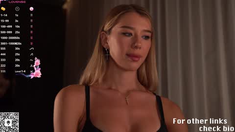 Snapshot of heyhorny_cb chatting on January 24, 2025, 10:00 am My name is Mira. Please say hello I like to chat with you. If you have requests or dirty talk please use tip online show from January 24, 2025, 10:00 am