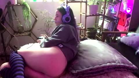 FlexieFae online show from January 2, 2025, 10:33 pm