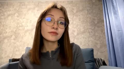 Snapshot of heytomato chatting on October 15, 2025, 10:15 am Im Alice since birth online show from October 15, 2025, 10:15 am