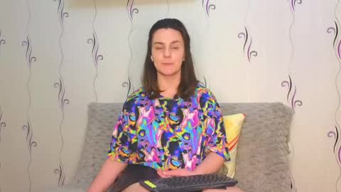 Snapshot of heyy_baddie chatting on April 9, 2026, 6:19 am Heyy baddie online show from April 9, 2026, 6:19 am