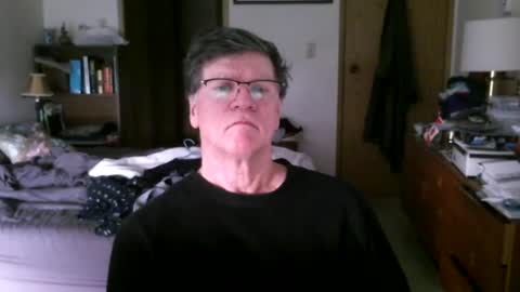 Snapshot of hg99too chatting on December 18, 2024, 5:42 pm hg99too online show from December 18, 2024, 5:42 pm