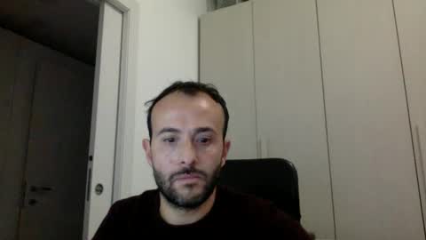 hhombre online show from October 31, 2025, 3:46 pm