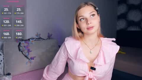 Elizabeth online show from September 19, 2025, 3:13 pm