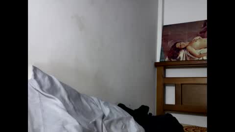 hideonbush online show from April 16, 2026, 10:34 pm