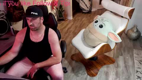 Snapshot of highclass92i chatting on September 18, 2025, 7:49 pm High4This online show from September 18, 2025, 7:49 pm