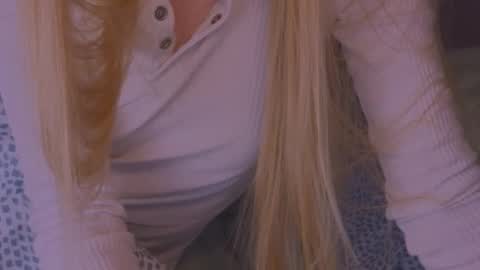 Snapshot of hihi_im_chloe chatting on February 13, 2025, 2:23 am Chloe online show from February 13, 2025, 2:23 am