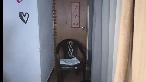 Tatiana online show from November 26, 2025, 2:56 am