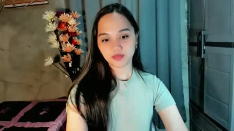 hilarymolly online show from February 6, 2026, 10:13 pm