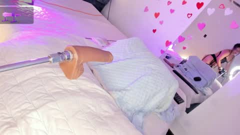  Hilary  online show from April 1, 2026, 7:44 pm