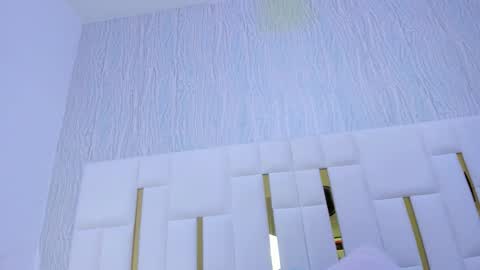 Hillary online show from December 2, 2025, 11:37 am