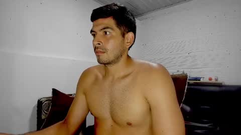 Snapshot of himoreno97 chatting on February 18, 2025, 5:20 am Hi moreno online show from February 18, 2025, 5:20 am