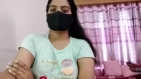 himuhimu22 online show from July 12, 2026, 9:11 am
