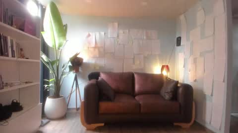 Hinnata online show from January 10, 2026, 5:15 pm