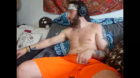 hippiejagain online show from March 18, 2026, 7:06 pm