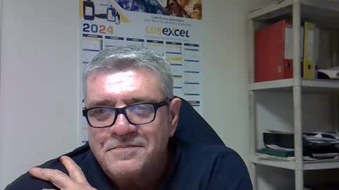 hippo online show from December 4, 2024, 4:27 pm