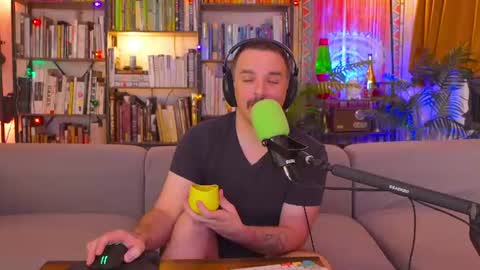 HipsterTrash Clark one half of Task Manager online show from June 25, 2026, 7:35 am