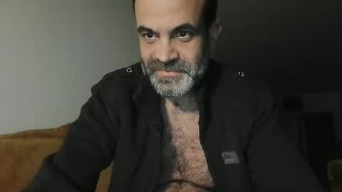 hirui online show from January 17, 2025, 7:38 pm