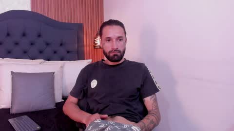 Snapshot of hisoka_0 chatting on April 10, 2026, 8:35 pm Hisoka online show from April 10, 2026, 8:35 pm