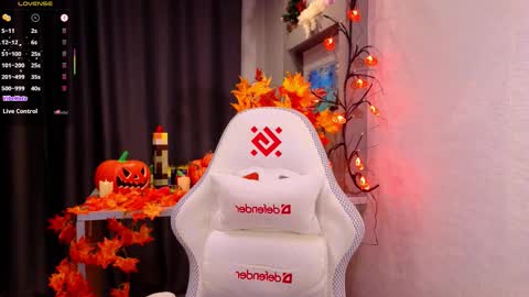 Snapshot of hisoka__akerley chatting on October 25, 2025, 6:35 pm Ella online show from October 25, 2025, 6:35 pm