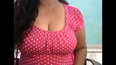 hisslust online show from April 15, 2026, 12:34 pm