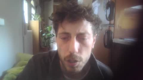 hitmenoww online show from April 3, 2026, 9:40 am