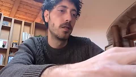 hitmenoww online show from April 24, 2026, 7:11 am