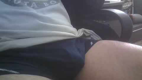 Snapshot of hlavoe33 chatting on November 9, 2025, 6:06 pm Hlavoe online show from November 9, 2025, 6:06 pm