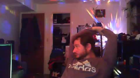 Snapshot of hobbes80 chatting on December 2, 2024, 3:58 am hobbes80 online show from December 2, 2024, 3:58 am