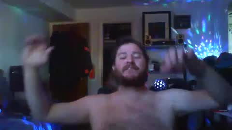 Snapshot of hobbes80 chatting on January 28, 2025, 9:29 pm hobbes80 online show from January 28, 2025, 9:29 pm