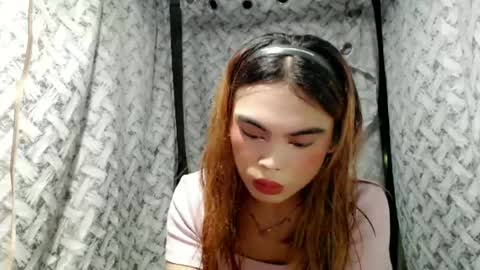 Snapshot of hoelyaurora chatting on July 5, 2026, 10:22 am Aurora3 online show from July 5, 2026, 10:22 am