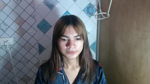 Snapshot of hoelykarina chatting on February 23, 2026, 5:05 am Karina3 online show from February 23, 2026, 5:05 am