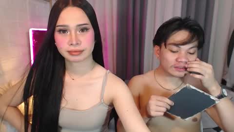 hoelymolly online show from February 25, 2026, 9:30 am