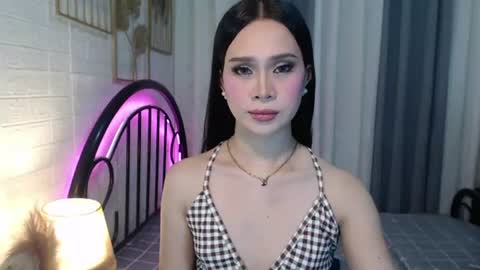 Snapshot of hoelymolly chatting on July 12, 2026, 9:17 pm hoelymolly online show from July 12, 2026, 9:17 pm
