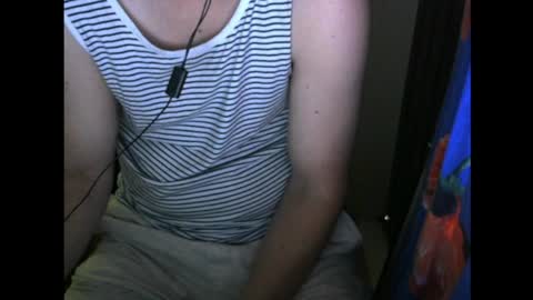 Snapshot of holken89 chatting on July 19, 2026, 1:37 pm holken online show from July 19, 2026, 1:37 pm