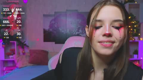 Snapshot of hollisbelch chatting on January 13, 2025, 7:10 pm Lux online show from January 13, 2025, 7:10 pm