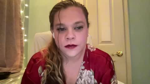 Snapshot of holly23hopefull chatting on December 14, 2024, 6:46 am Hollys Drive threw Side Of CB. online show from December 14, 2024, 6:46 am