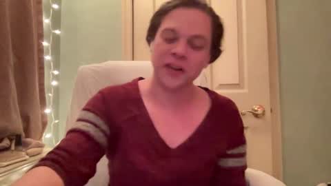 Snapshot of holly23hopefull chatting on December 30, 2024, 3:58 am Hollys Drive threw Side Of CB. online show from December 30, 2024, 3:58 am