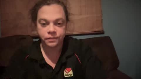 Snapshot of holly23hopefull chatting on November 4, 2025, 4:55 am Hollys Drive threw Side Of CB. online show from November 4, 2025, 4:55 am