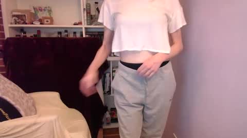 holly_bourbon online show from March 22, 2026, 12:36 am