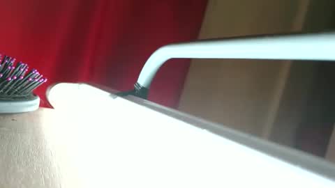 Mika Duhay Velat online show from December 1, 2025, 5:23 am