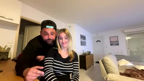 Snapshot of hollyandelon chatting on November 11, 2025, 9:48 pm hollyandelon online show from November 11, 2025, 9:48 pm