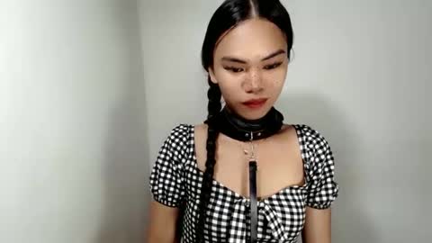 Snapshot of hollyhalo chatting on November 12, 2025, 4:07 pm hollyhalo online show from November 12, 2025, 4:07 pm