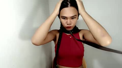 Snapshot of hollyhalo chatting on November 14, 2025, 10:58 am hollyhalo online show from November 14, 2025, 10:58 am