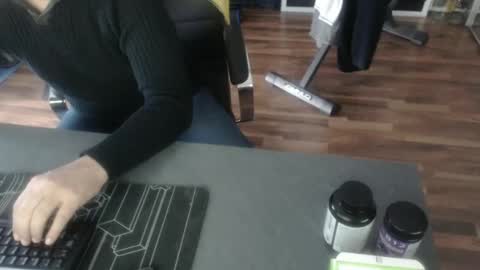 Snapshot of hollymollysucker chatting on January 23, 2025, 11:58 am hollymollysucker online show from January 23, 2025, 11:58 am