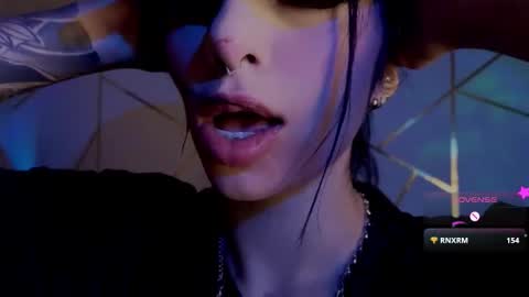 Snapshot of hollyxx_ chatting on February 2, 2026, 6:17 pm holly online show from February 2, 2026, 6:17 pm